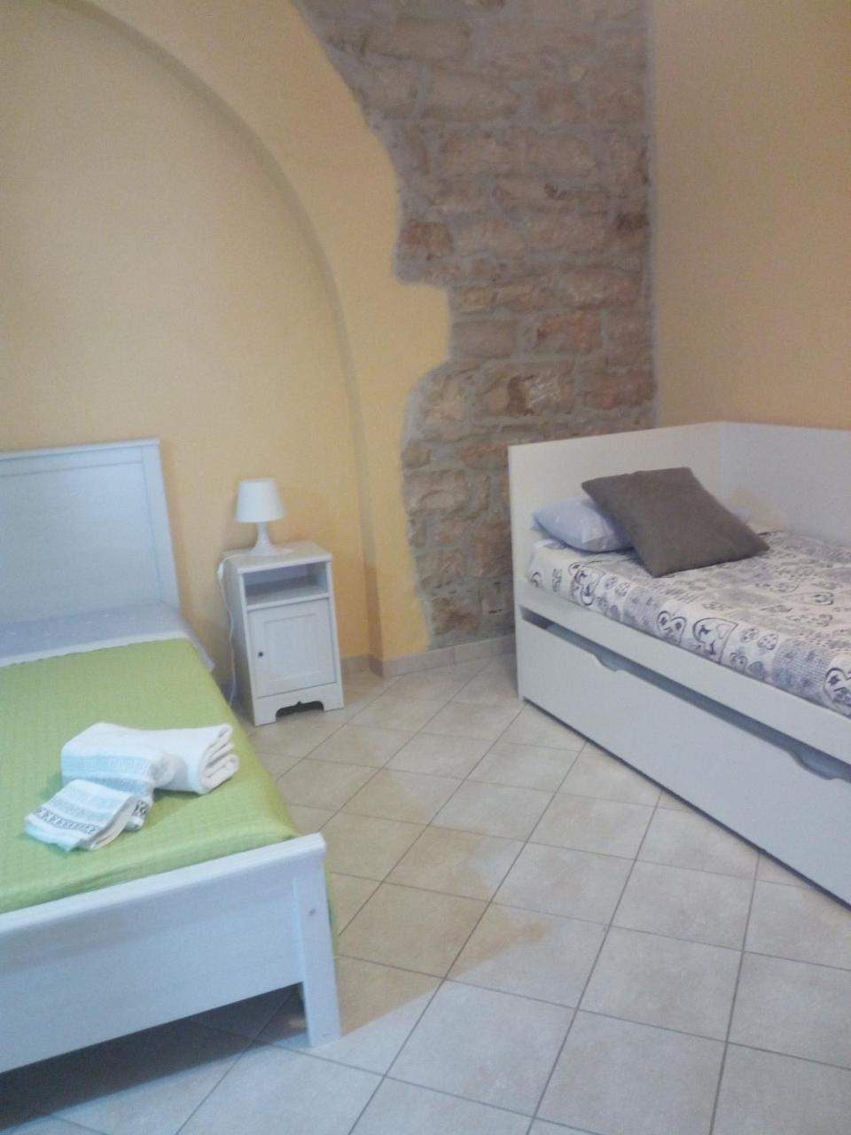 Al Castello Bed & Breakfast Venosa Bagian luar foto