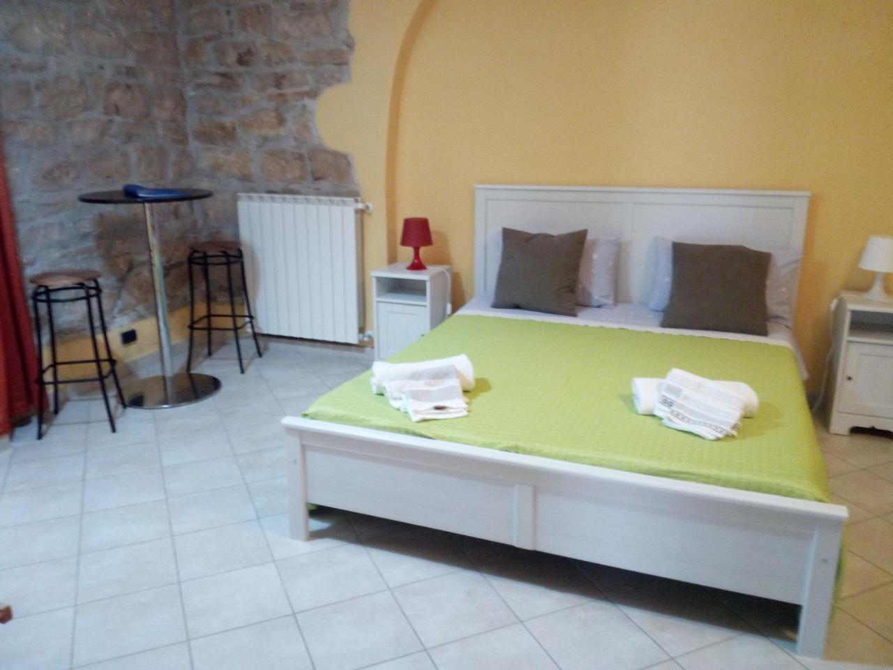 Al Castello Bed & Breakfast Venosa Bagian luar foto